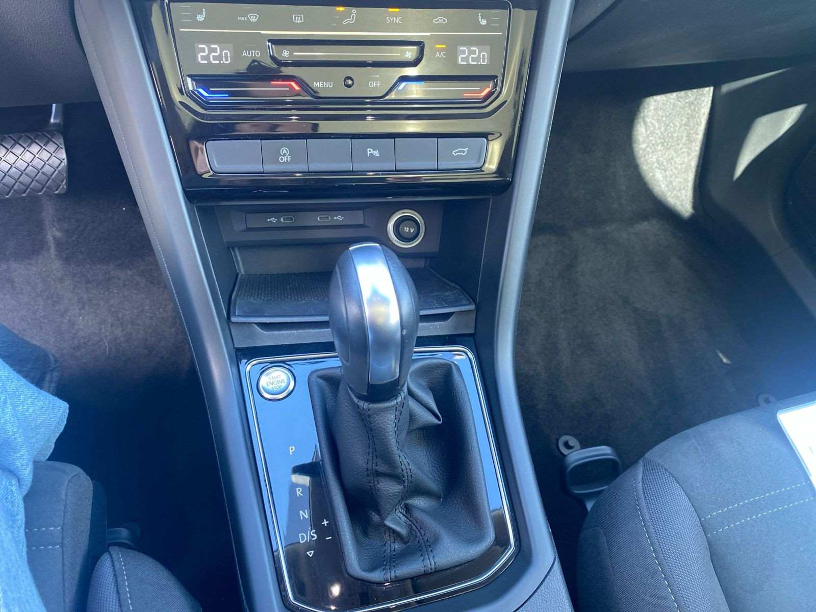 Volkswagen - Touran_15