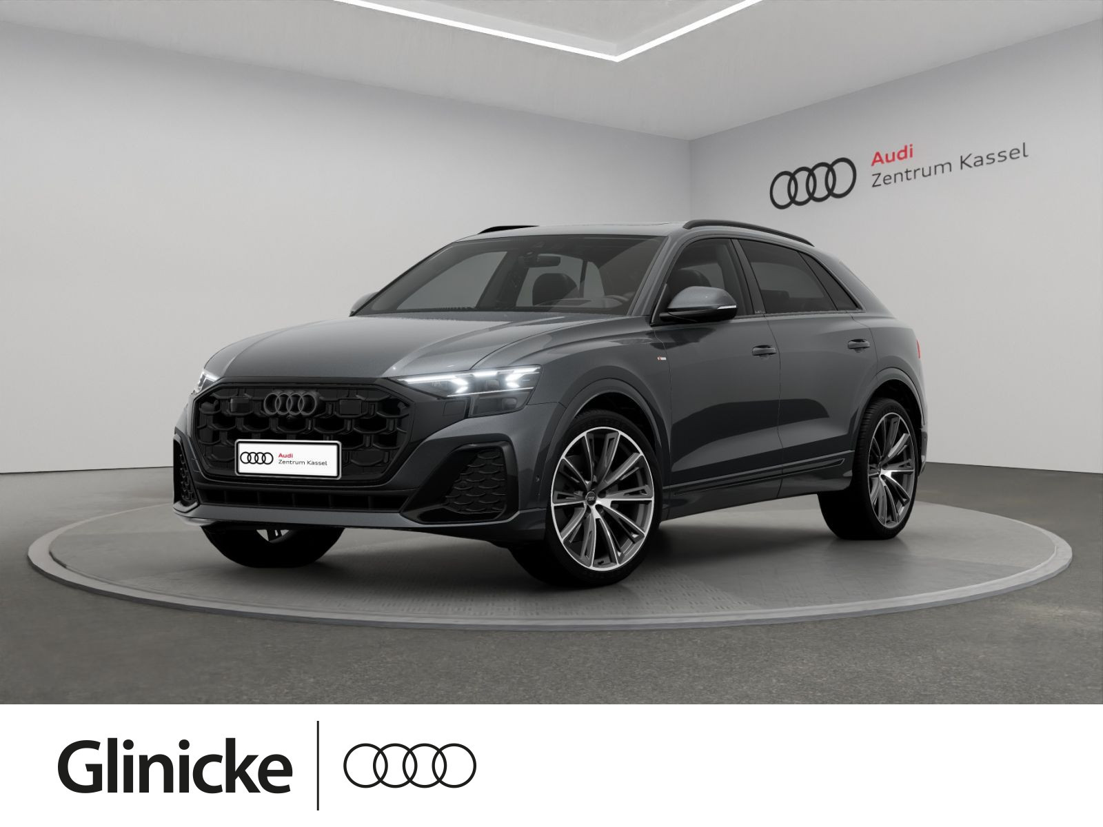 Audi - Q8_1