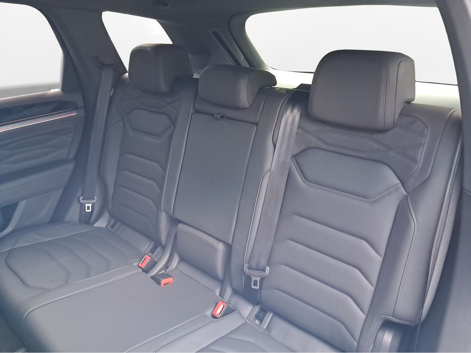 Volkswagen - Touareg_11