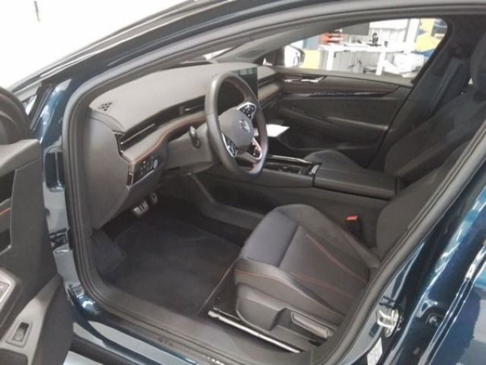 Volkswagen - ID.7_5