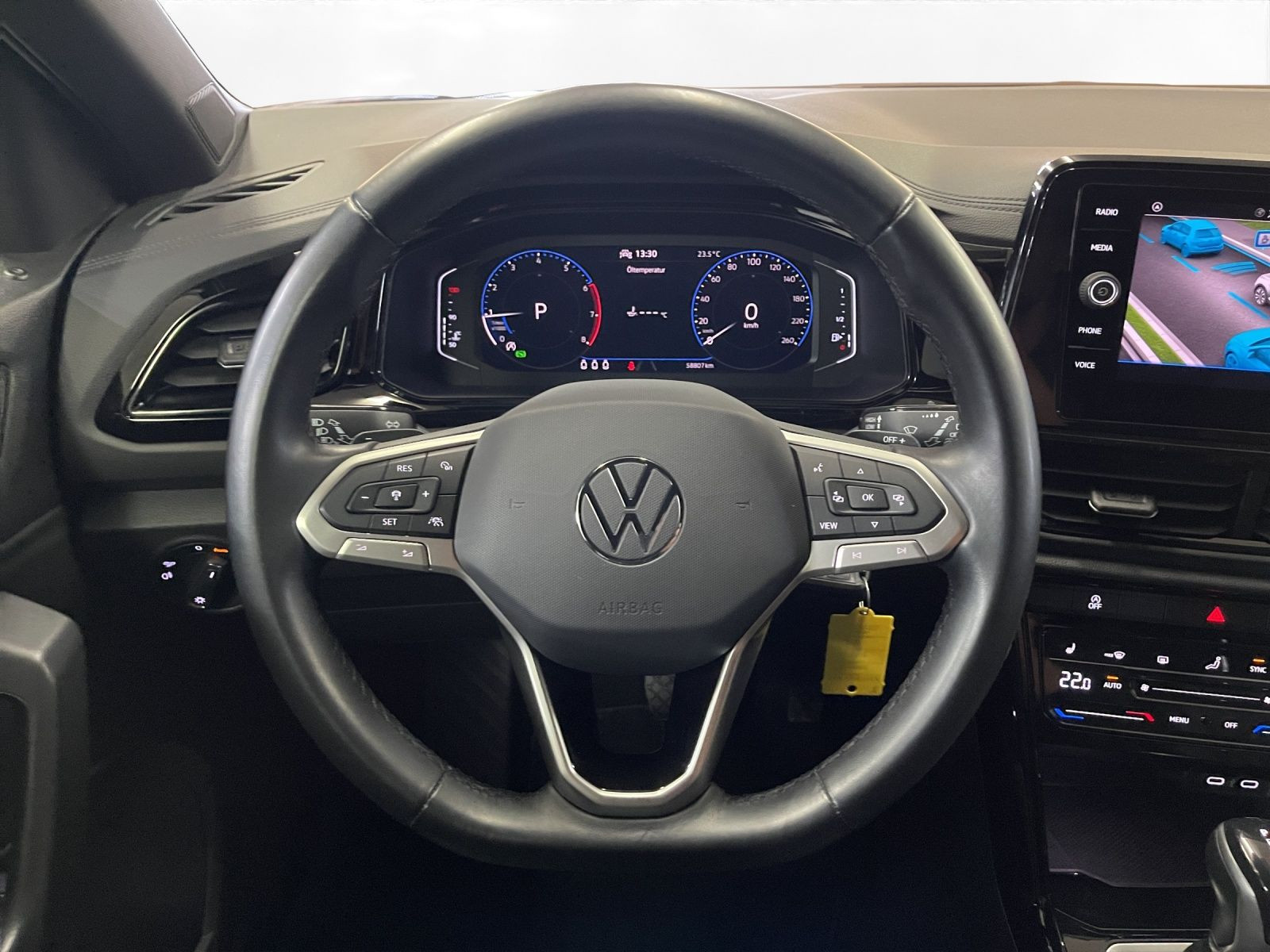 Volkswagen - T-Roc_21