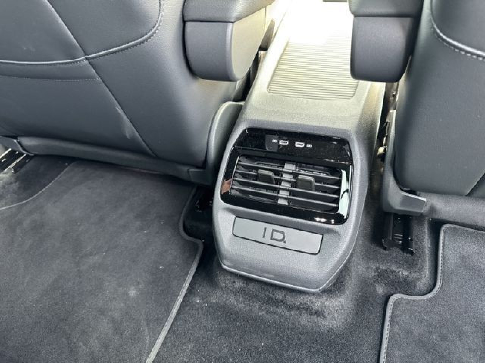 Volkswagen - ID.4_21