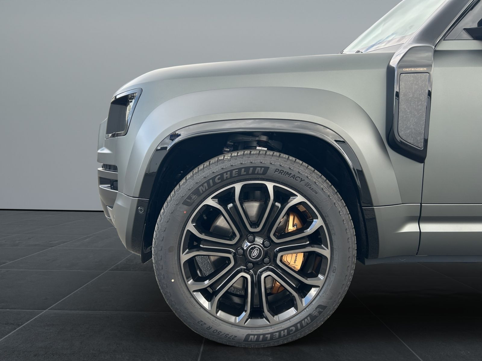 Land Rover - Defender_9