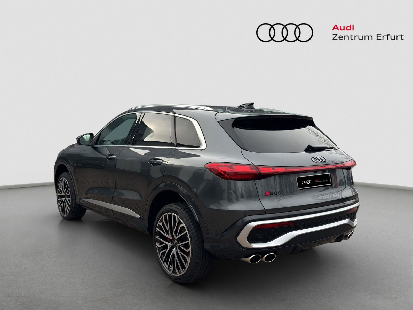 Audi - SQ5_6