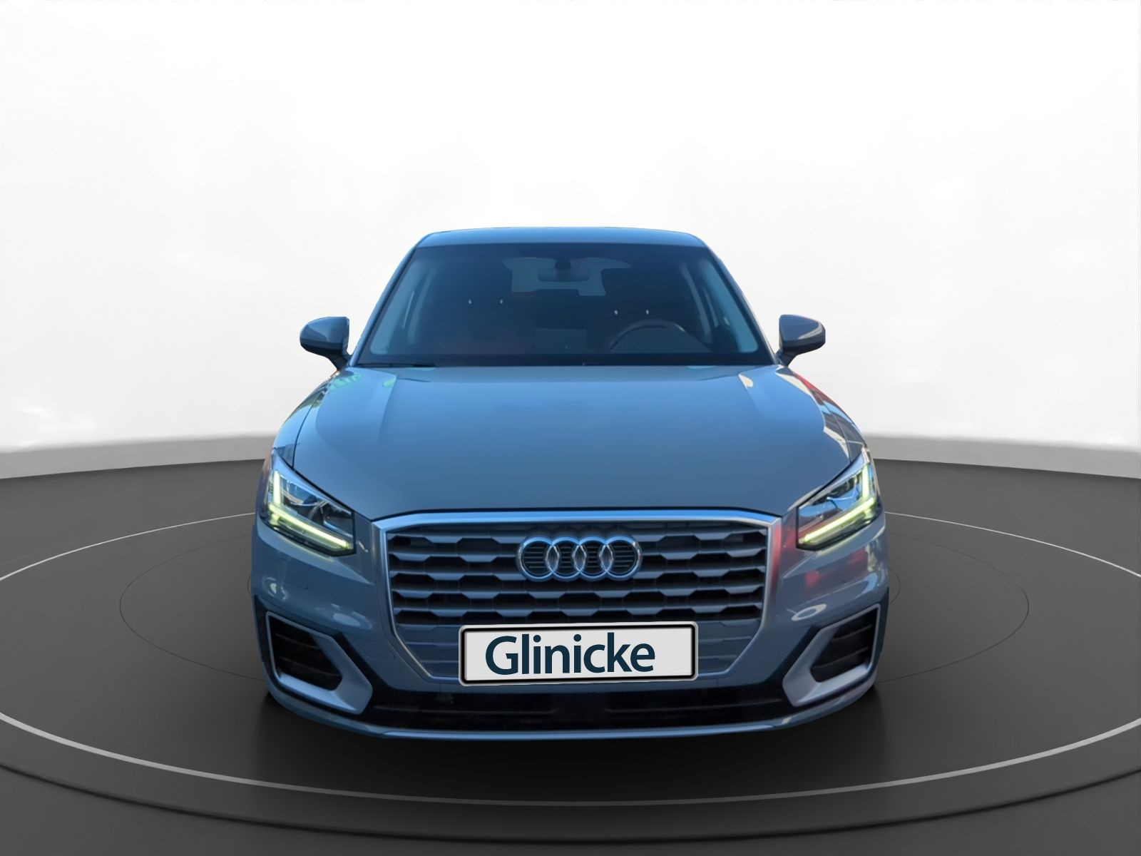 Audi - Q2_13
