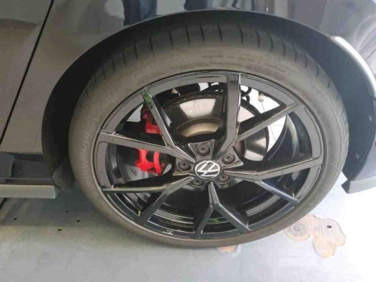 Volkswagen - Golf GTI_8