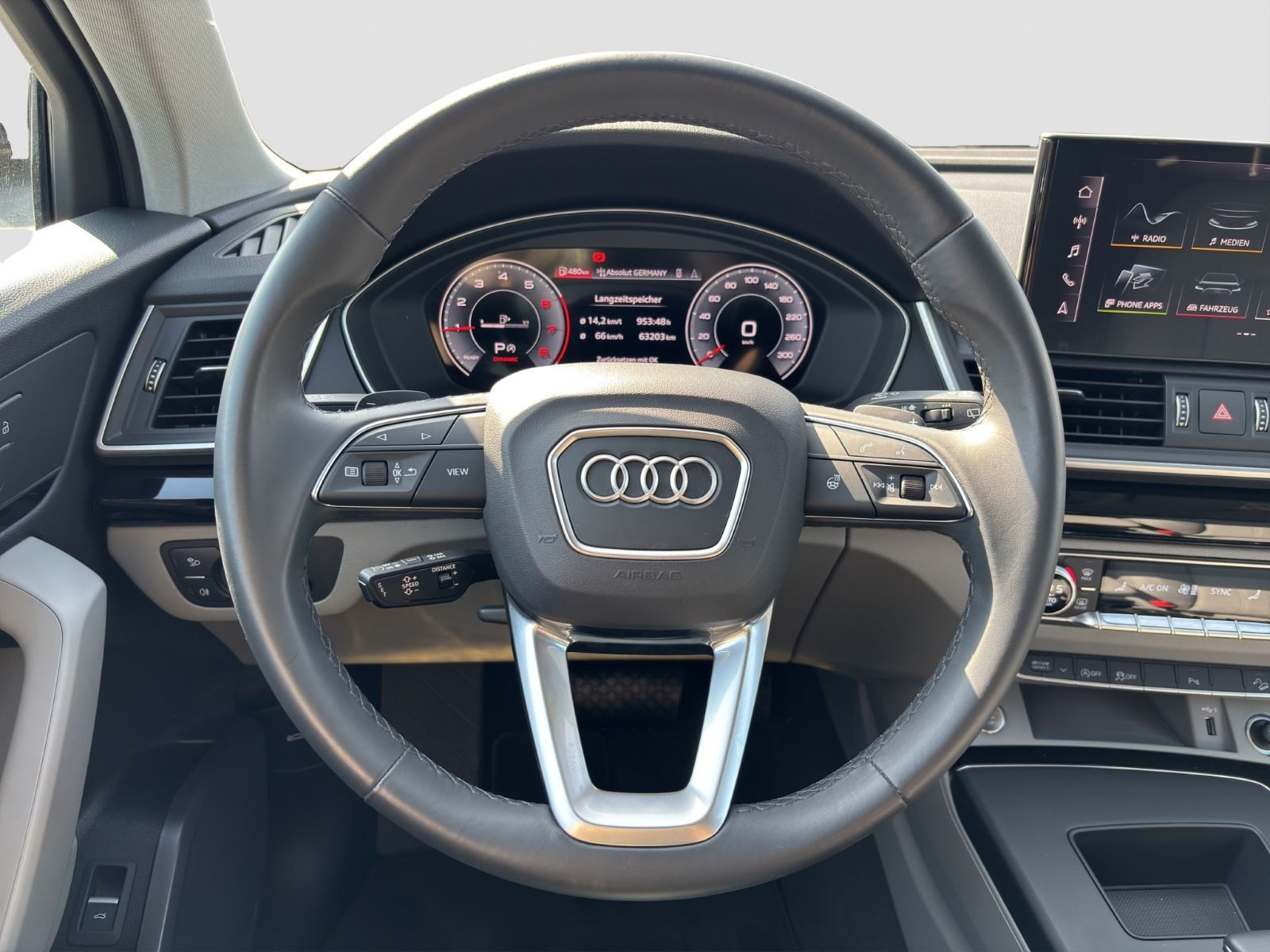 Audi - Q5_9