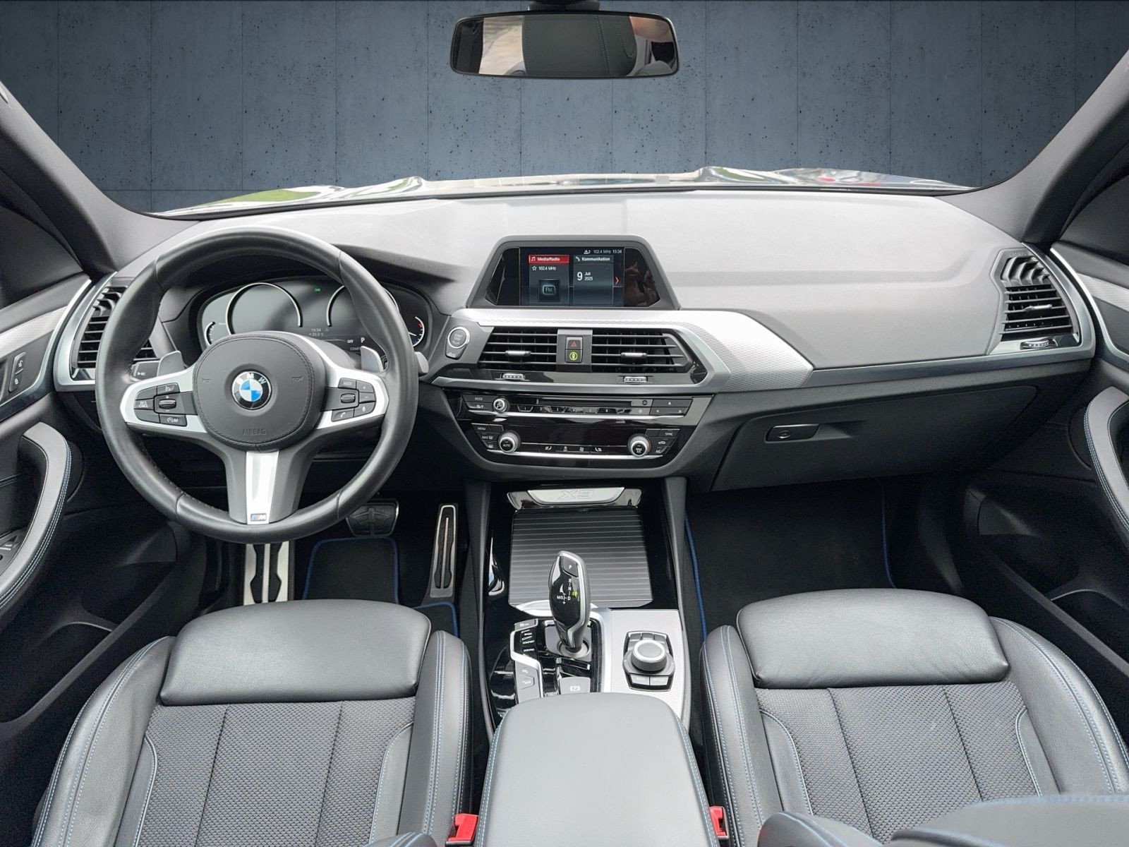 BMW - X3_11