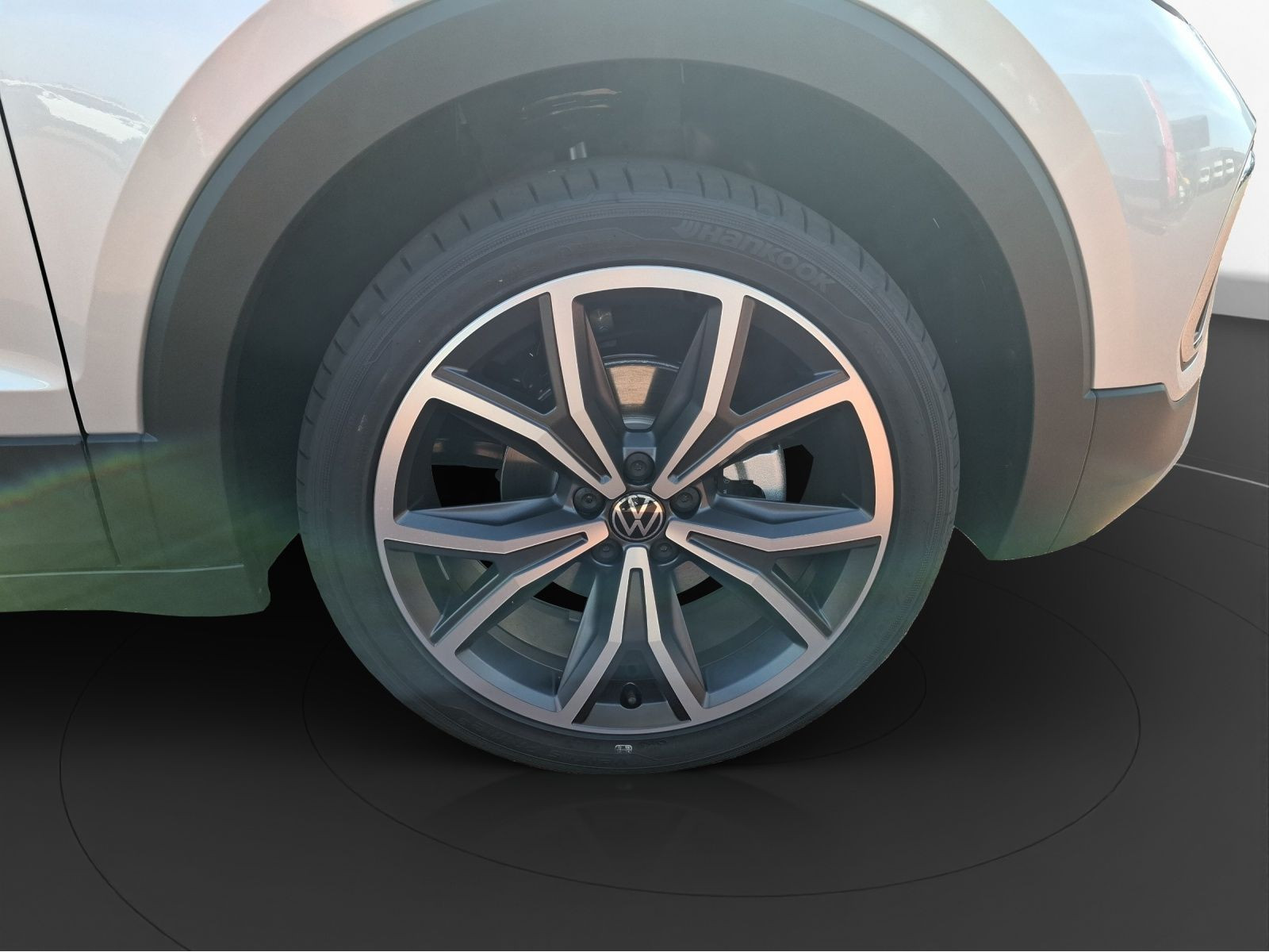 Volkswagen - T-Cross_13