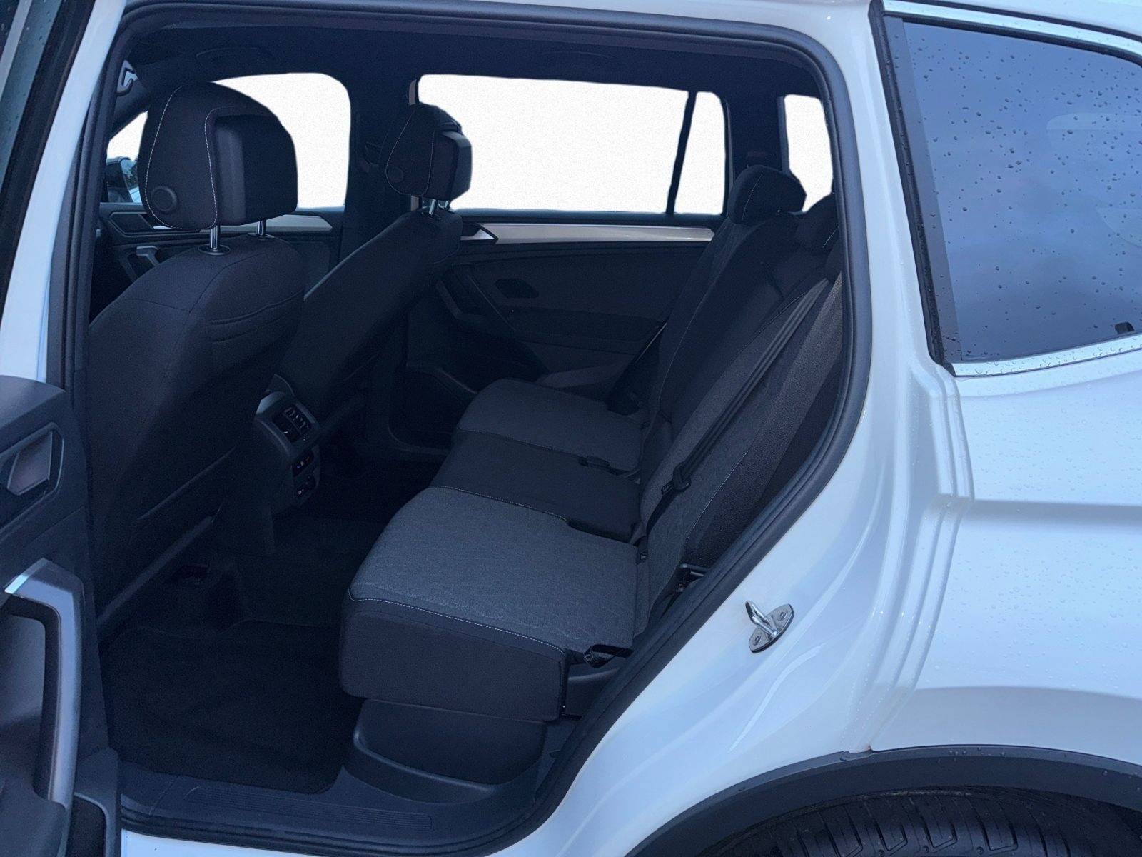 Volkswagen - Tiguan Allspace_13
