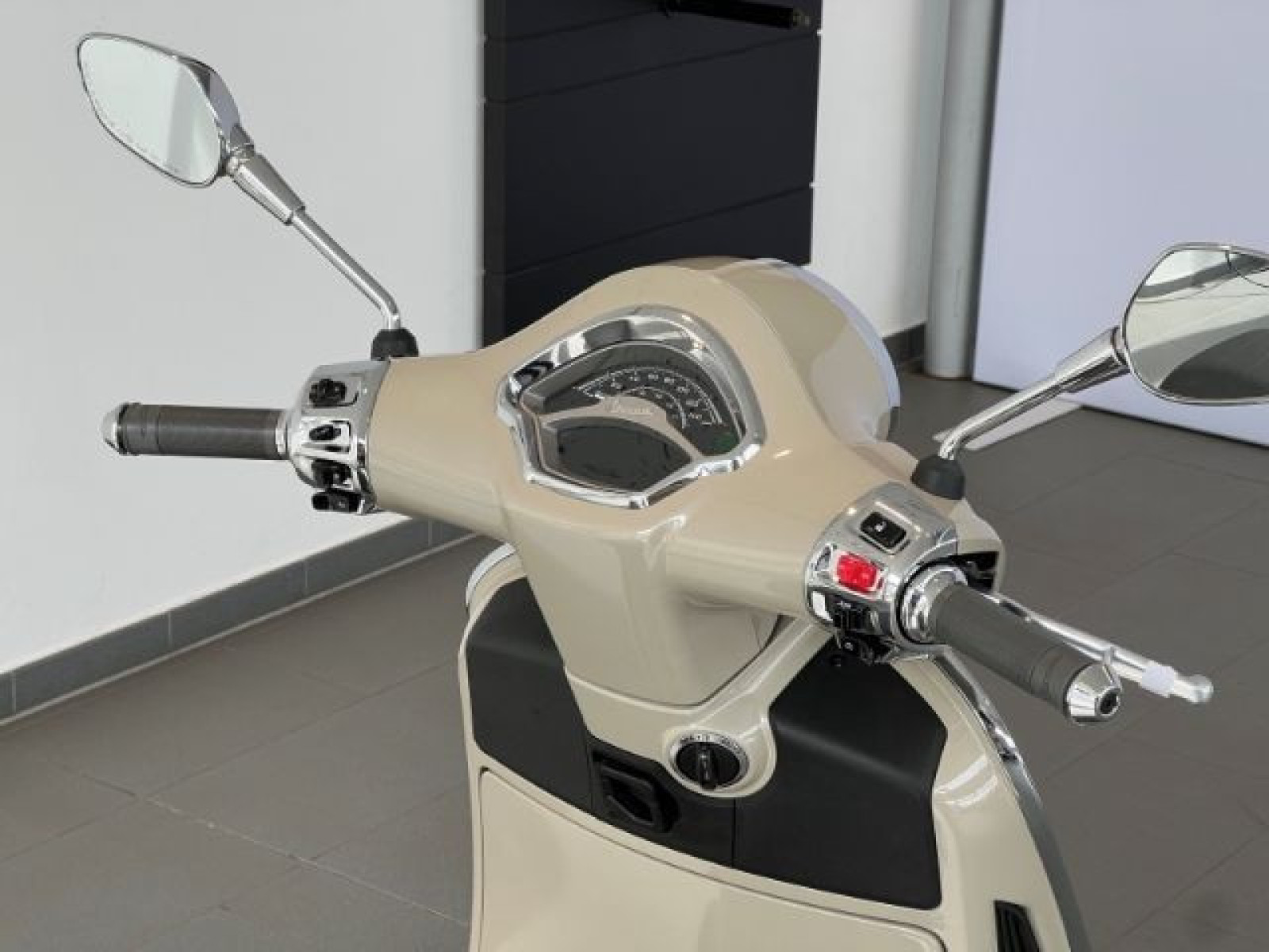 Piaggio - _9