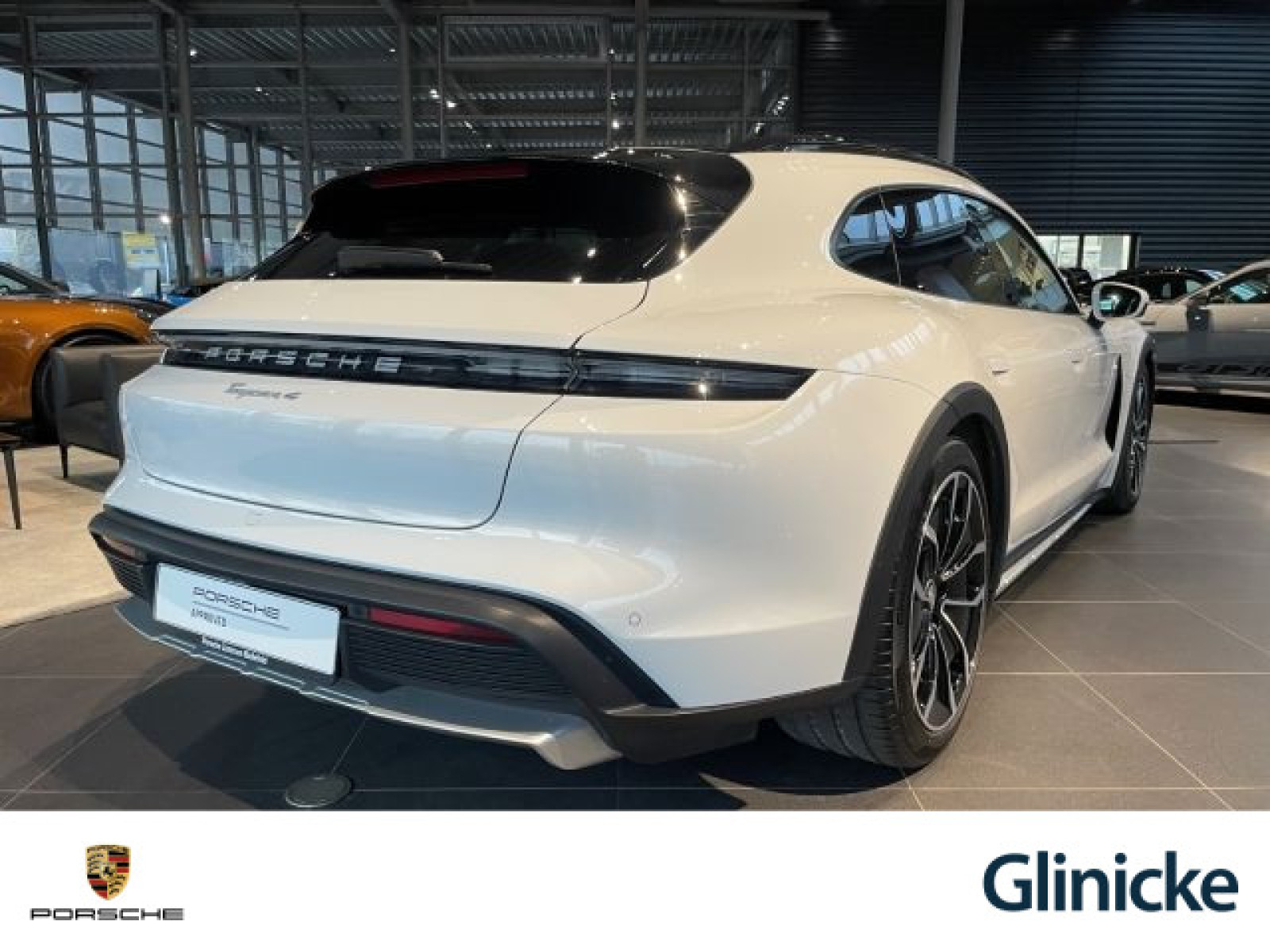 Porsche - Taycan_28