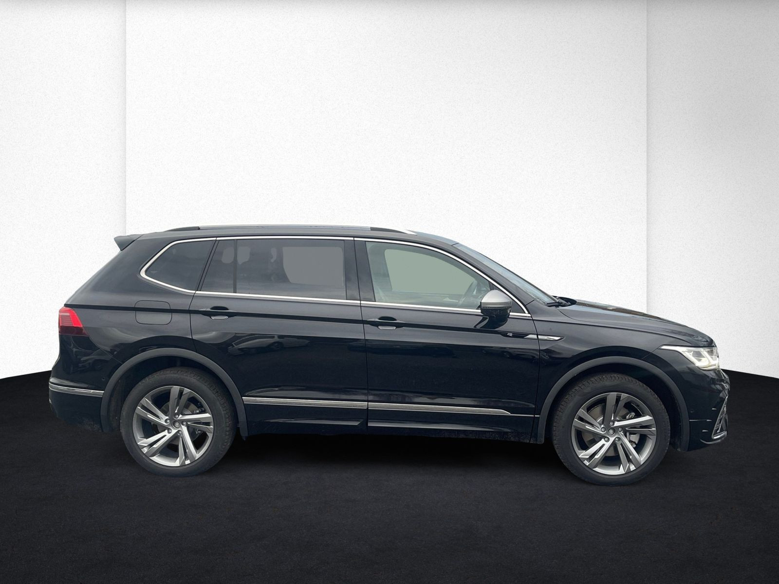 Volkswagen - Tiguan Allspace_8