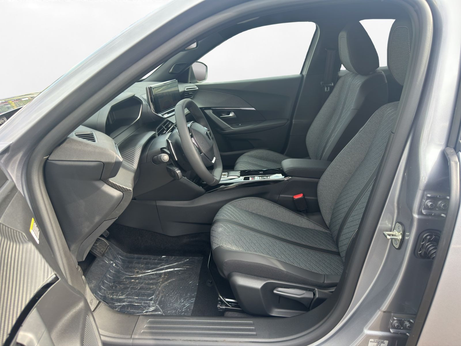 Peugeot - 2008_11