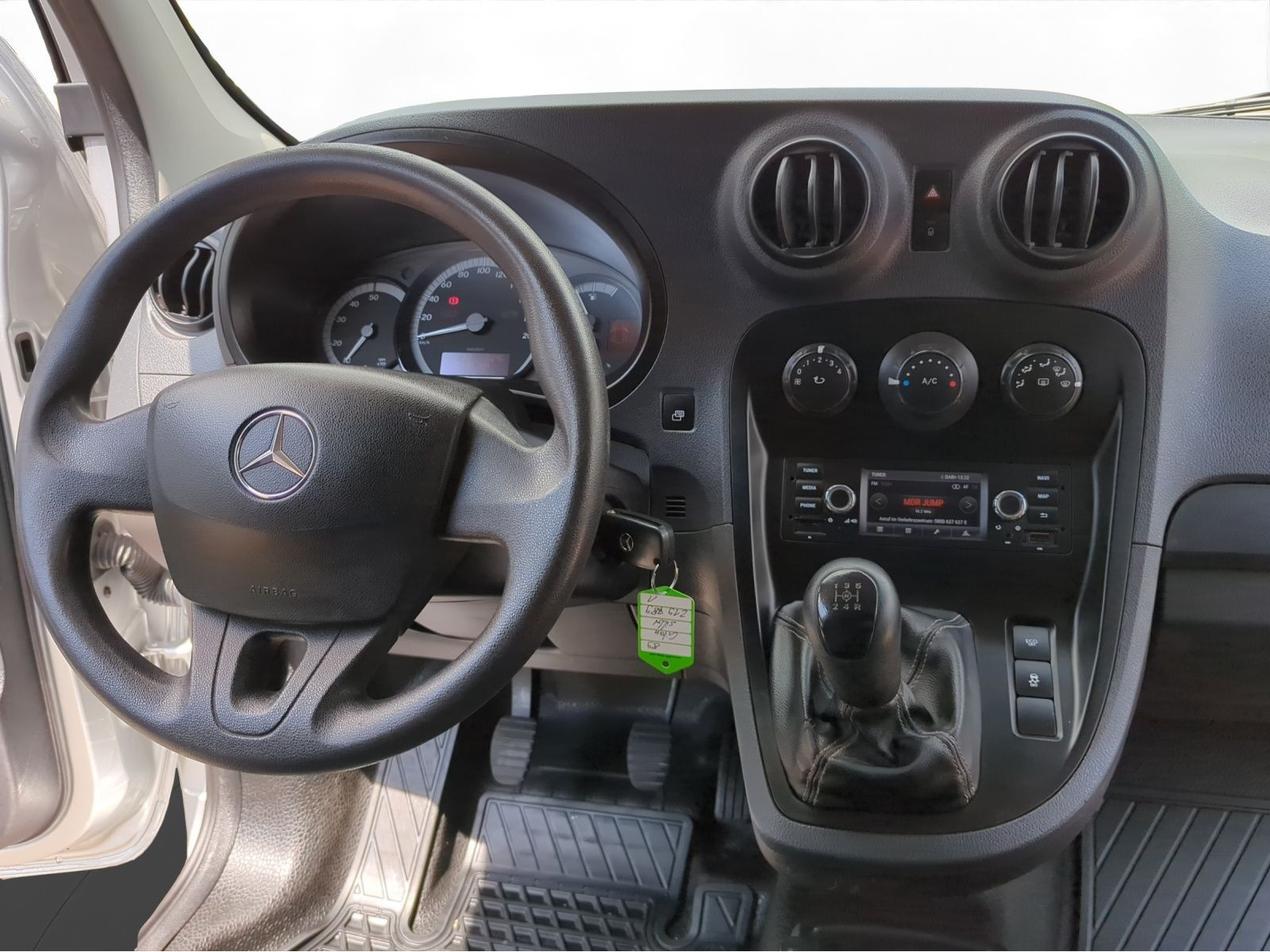 Mercedes-Benz - Citan_4