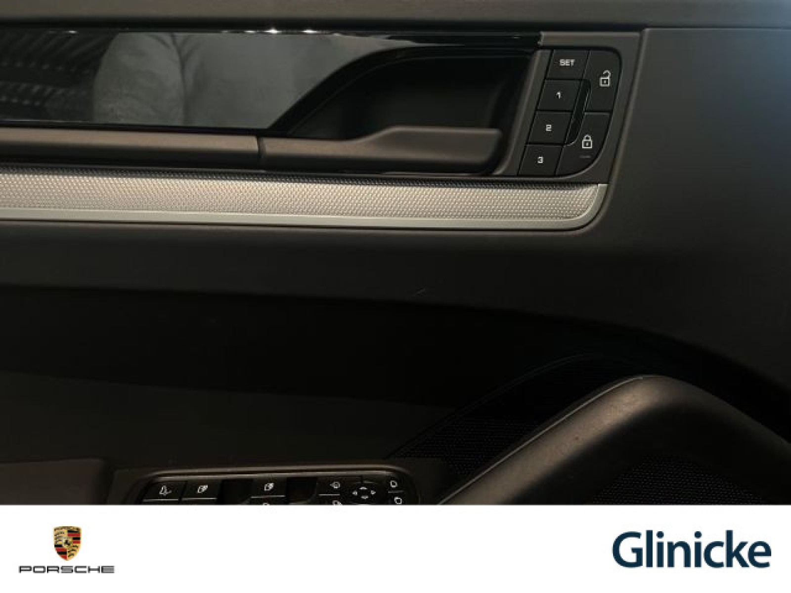 Porsche - Cayenne_15