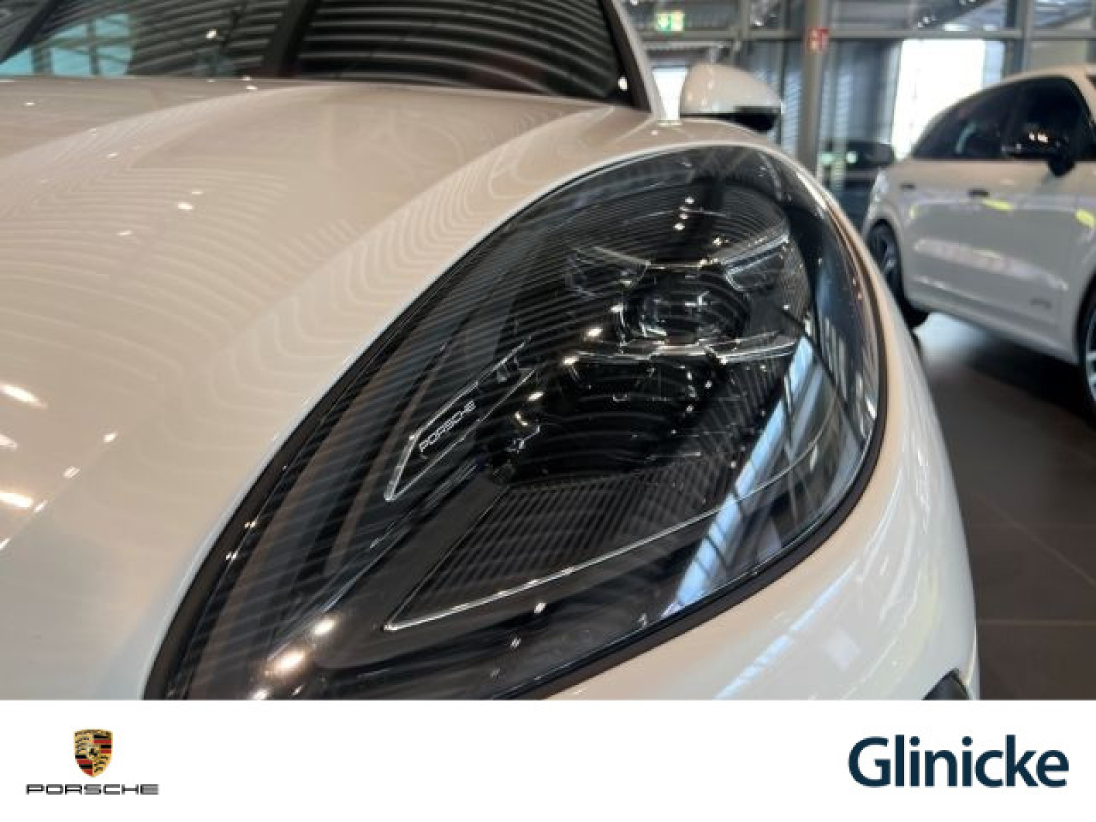 Porsche - Macan_12
