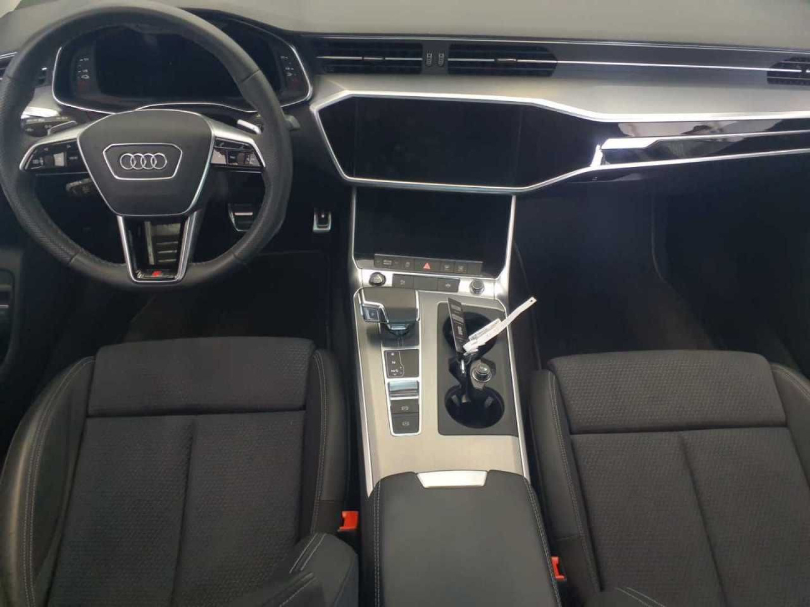 Audi - A6_6
