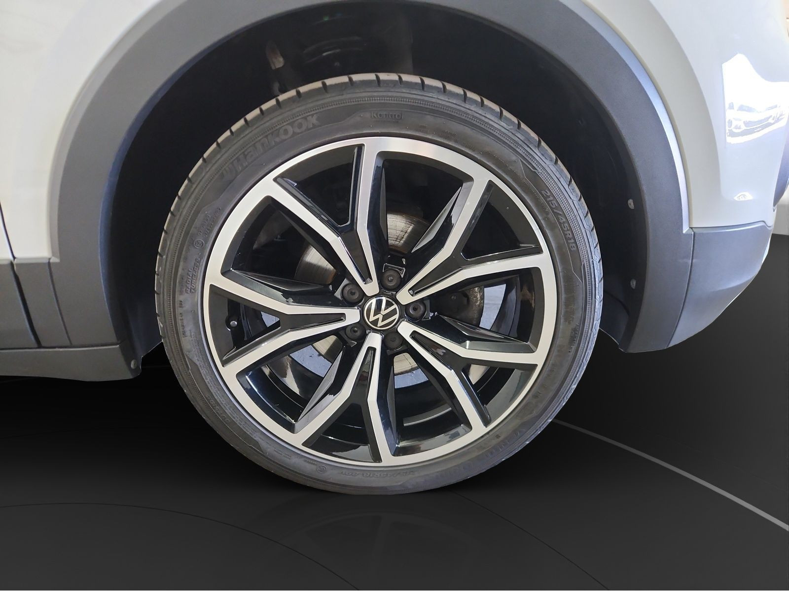 Volkswagen - T-Cross_13