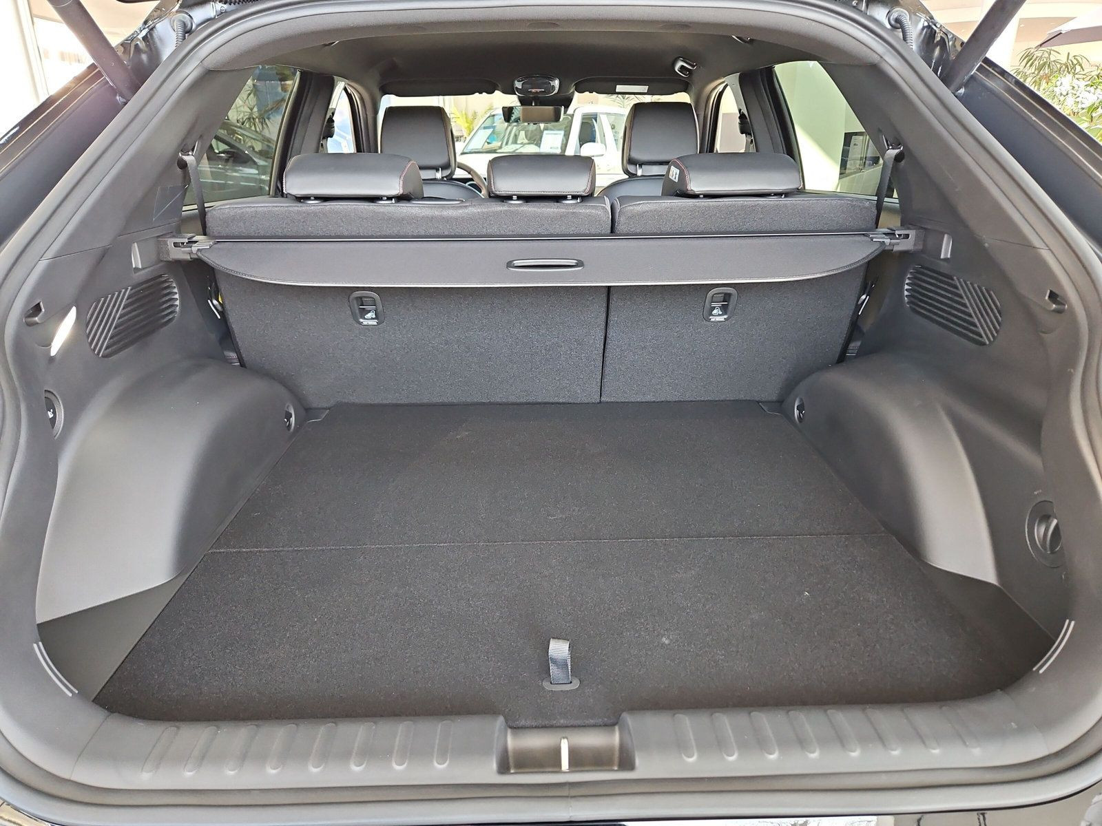 Hyundai - IONIQ 5_7