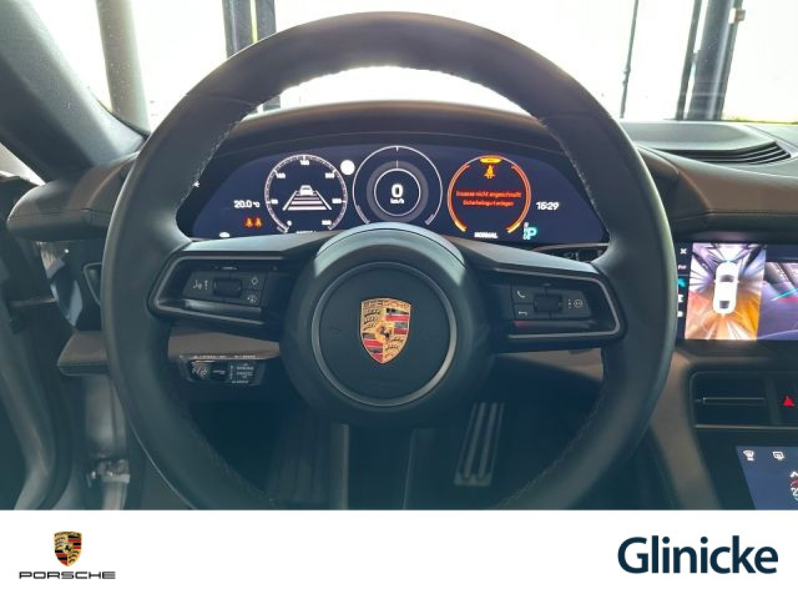 Porsche - Taycan_27