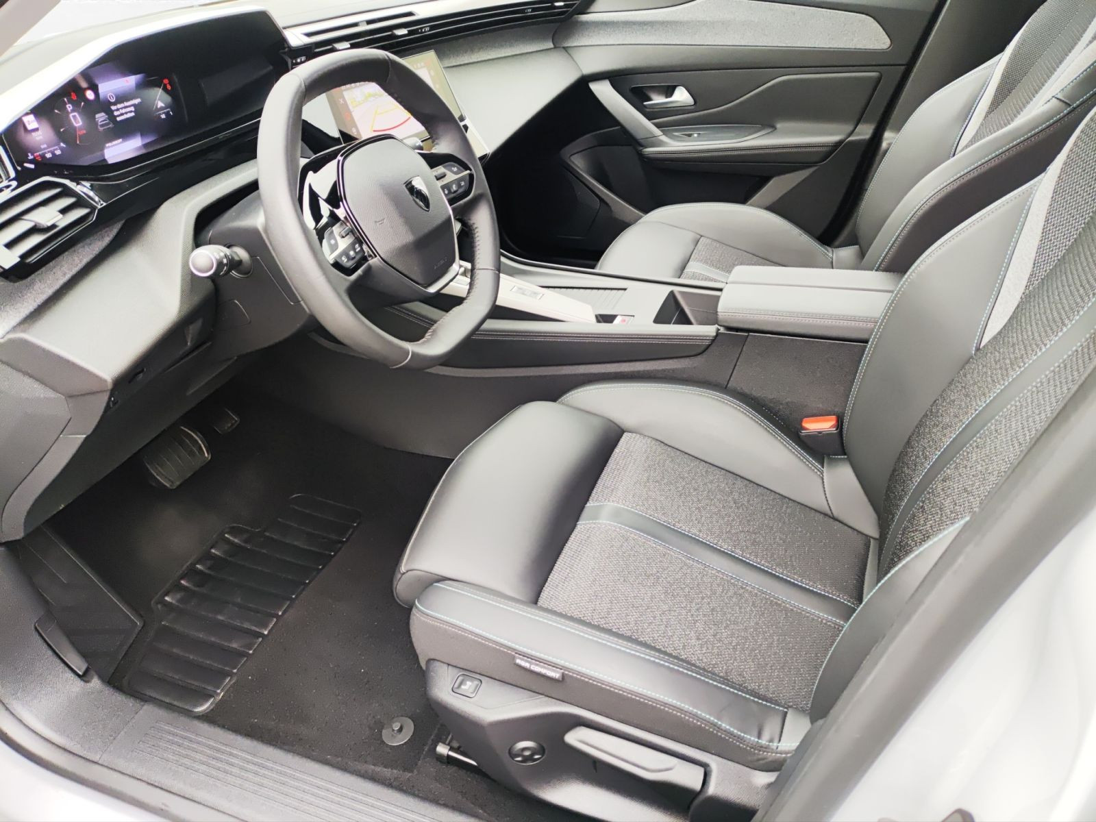 Peugeot - 308_11