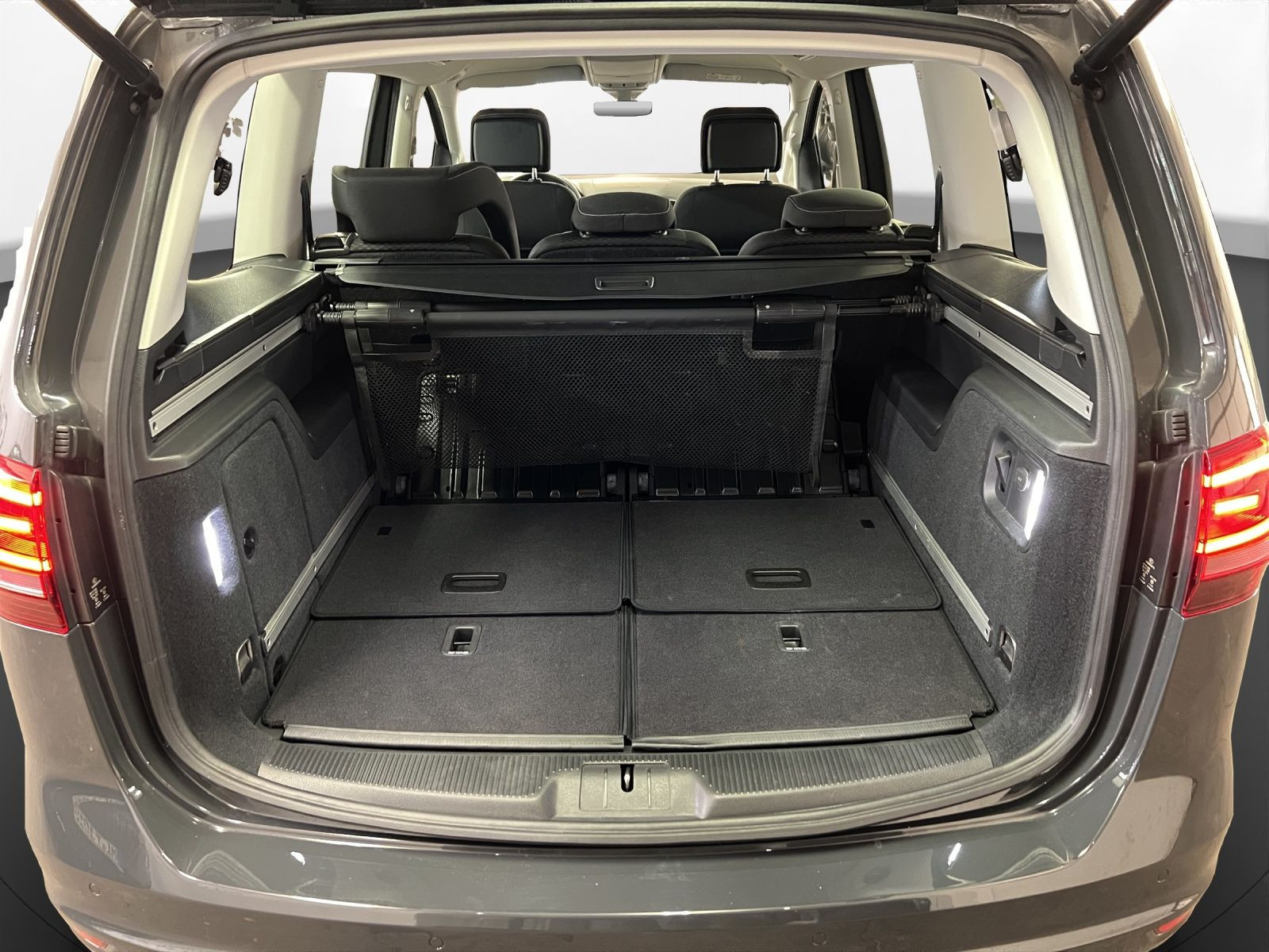 Volkswagen - Sharan_24