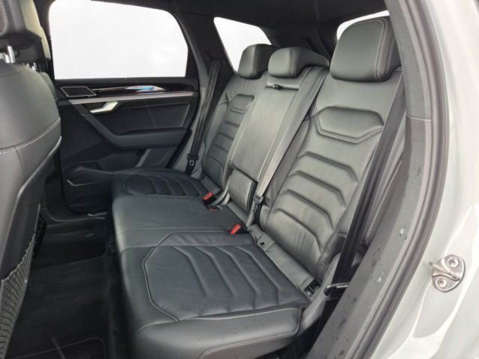 Volkswagen - Touareg_5