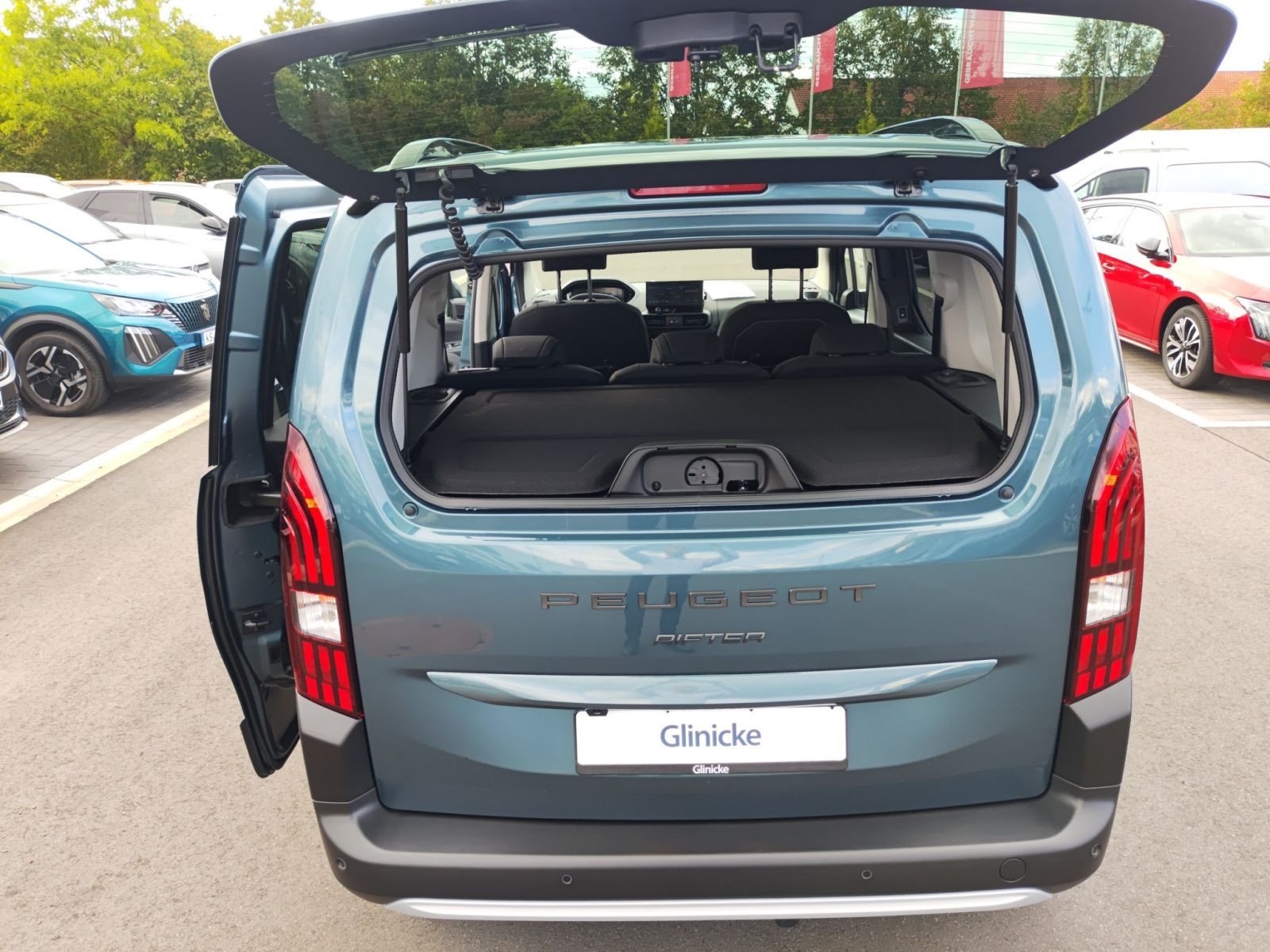 Peugeot - Rifter_16