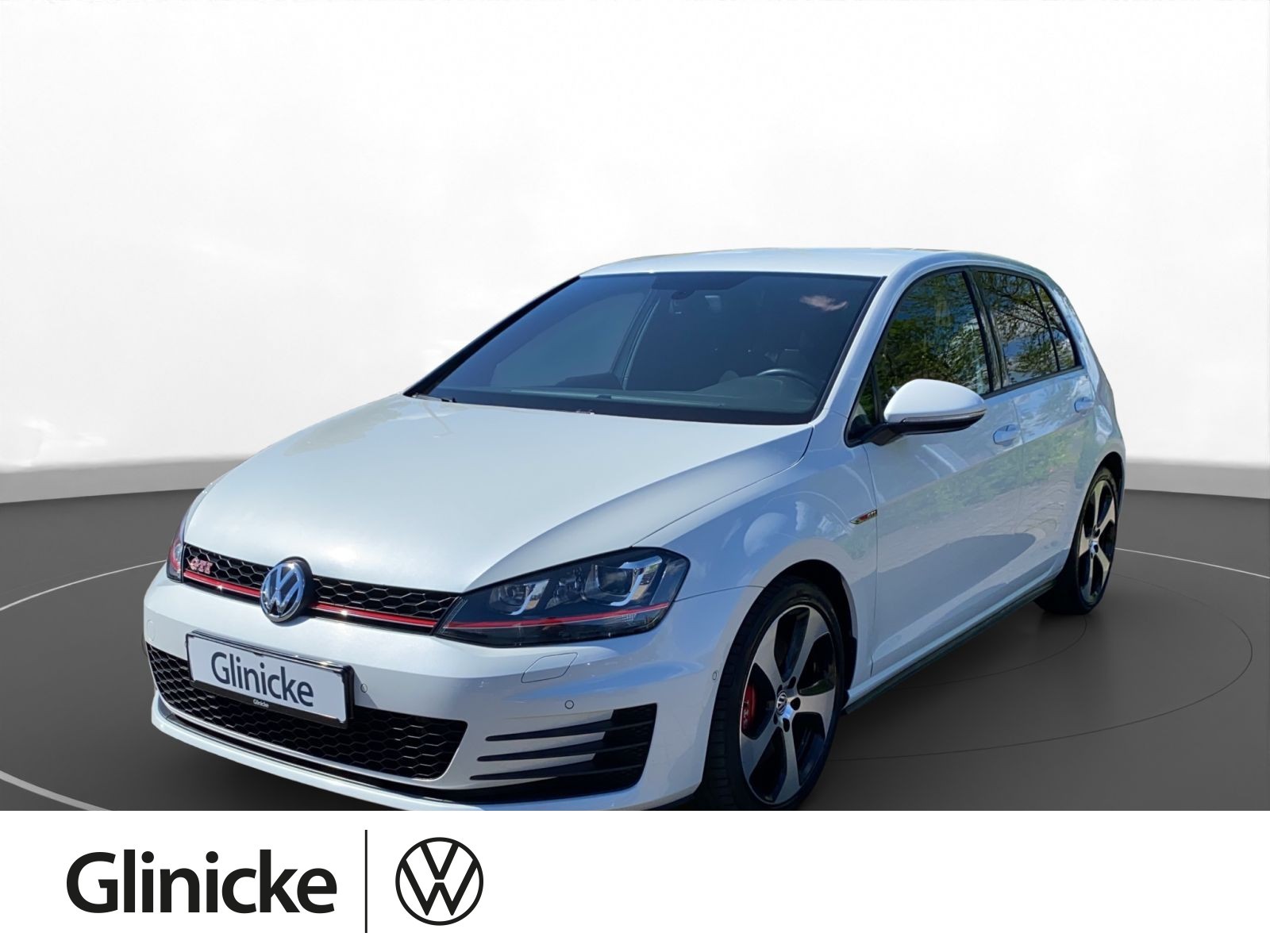 Golf VII GTI 2.0 TSI DSG Navi PDC KAM LED