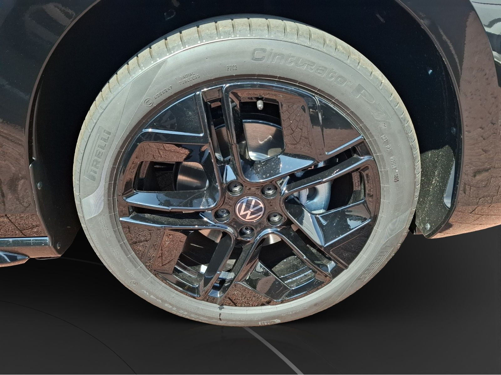 Volkswagen - Passat_12