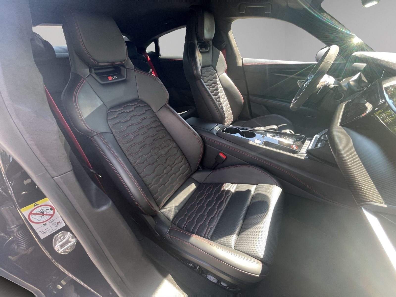 Audi - RS e-tron GT_19