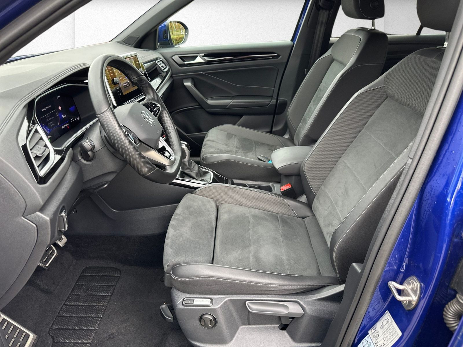 Volkswagen - T-Roc_10