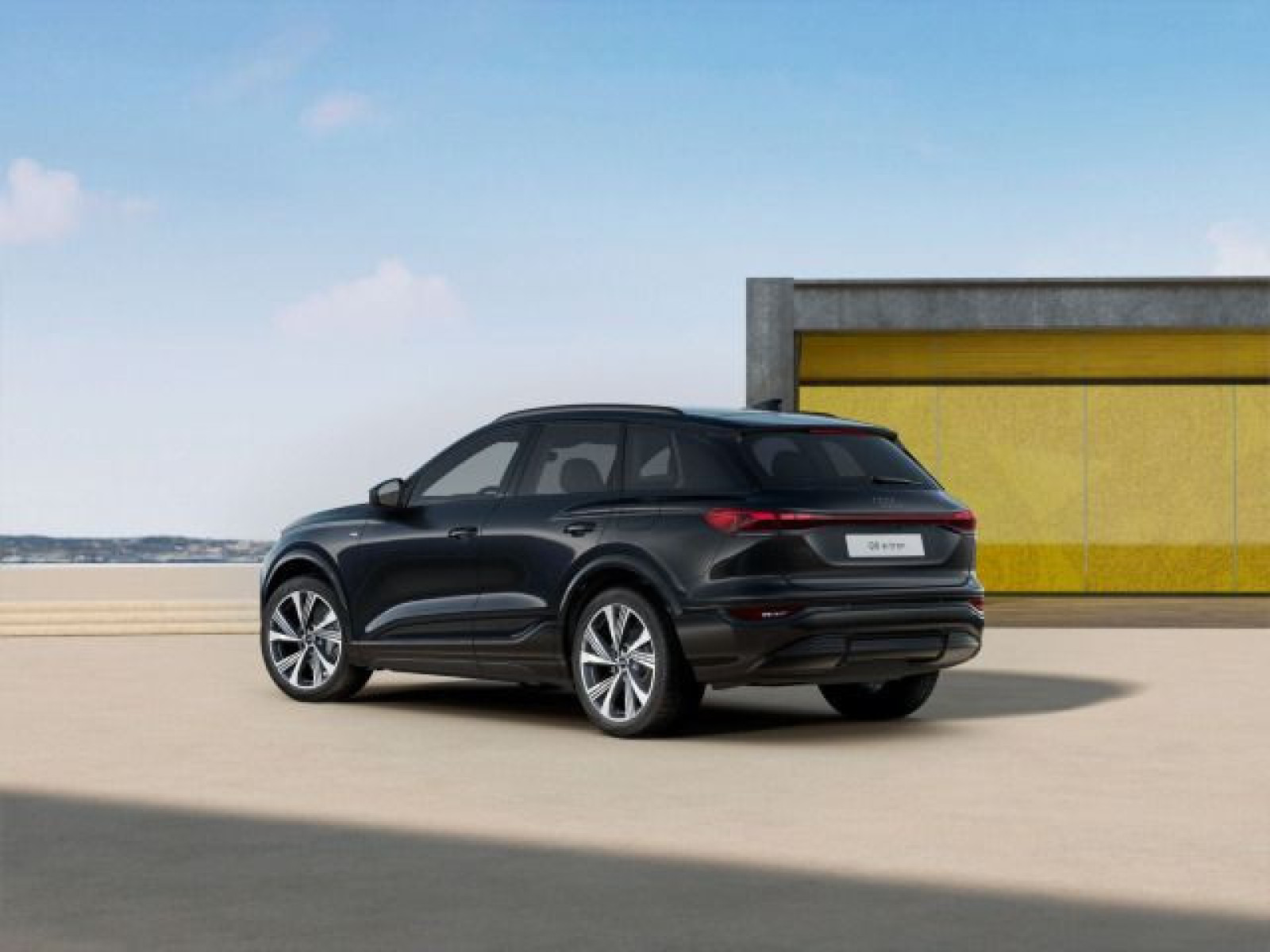 Audi - Q6 SUV e-tron_6