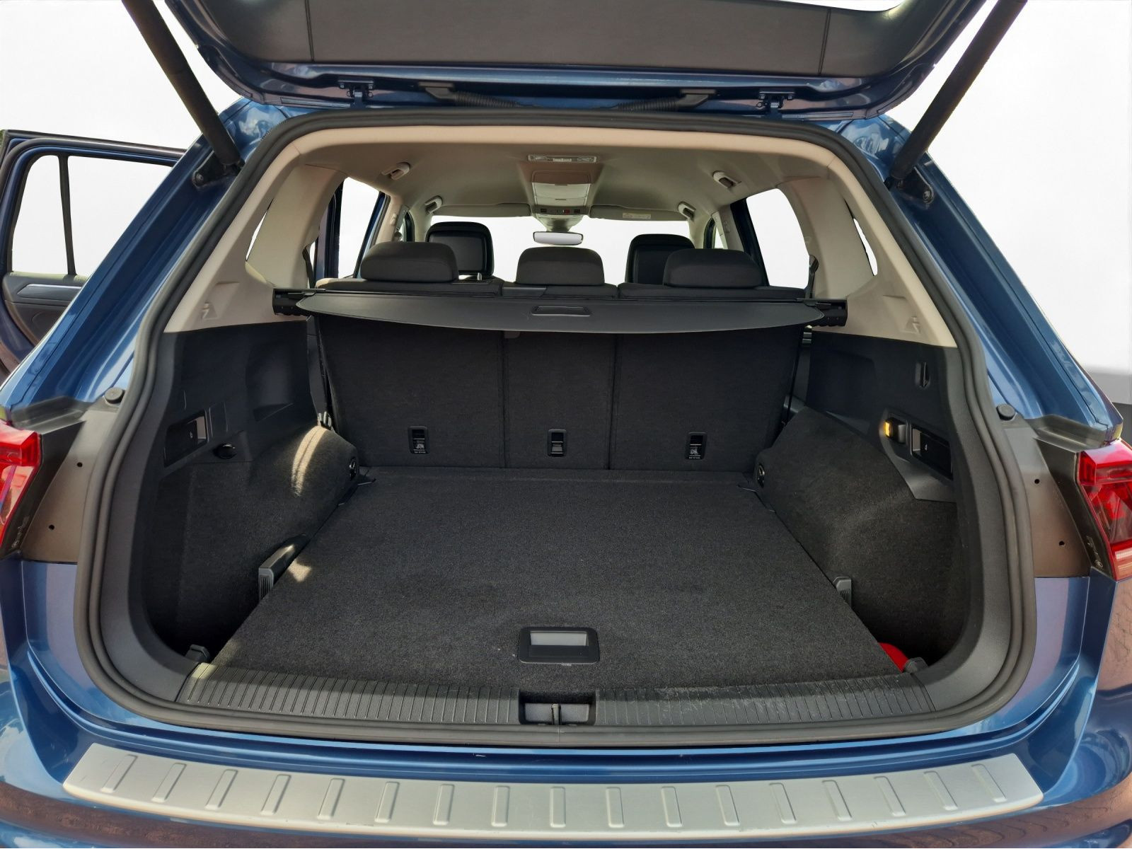 Volkswagen - Tiguan Allspace_10