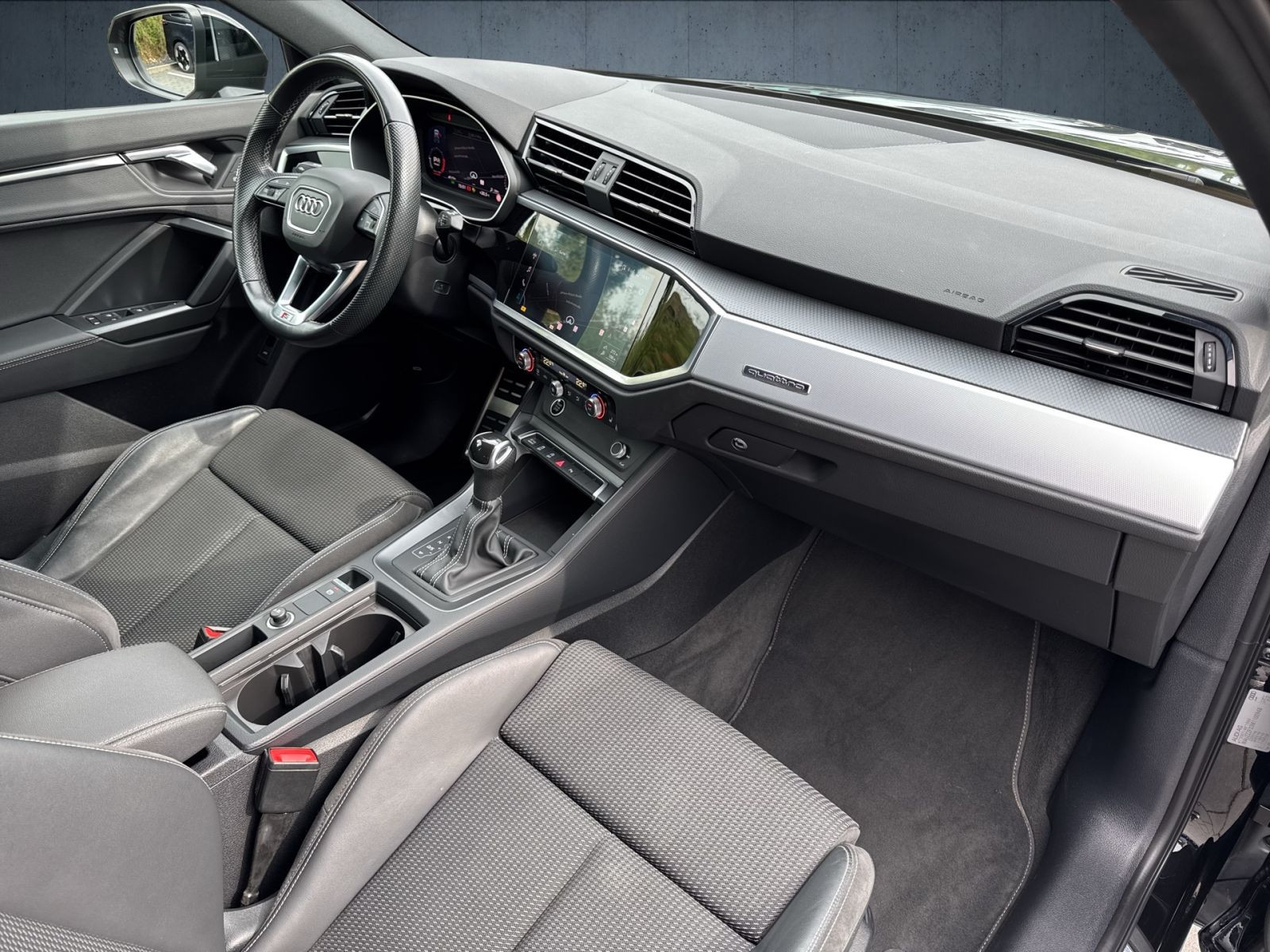 Audi - Q3 Sportback_16
