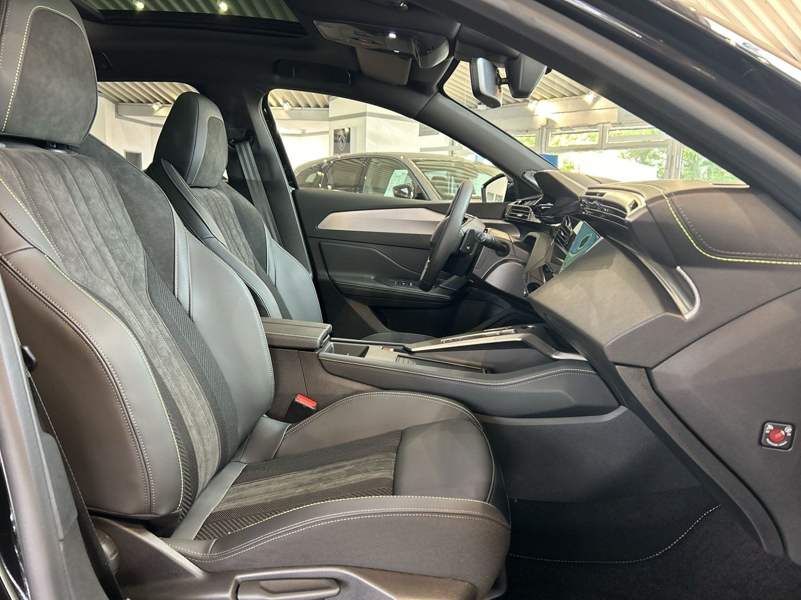 Peugeot - 308_6