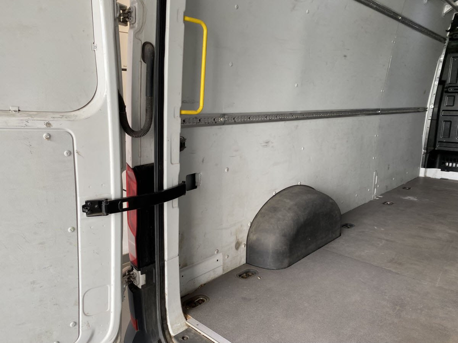 Volkswagen - Crafter_16