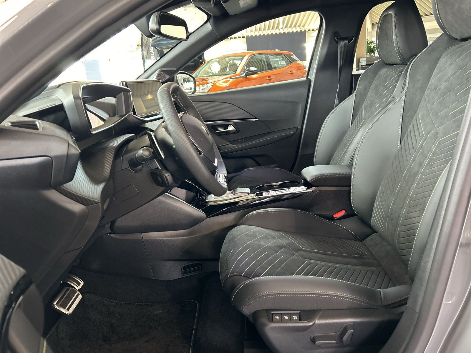 Peugeot - 208_7