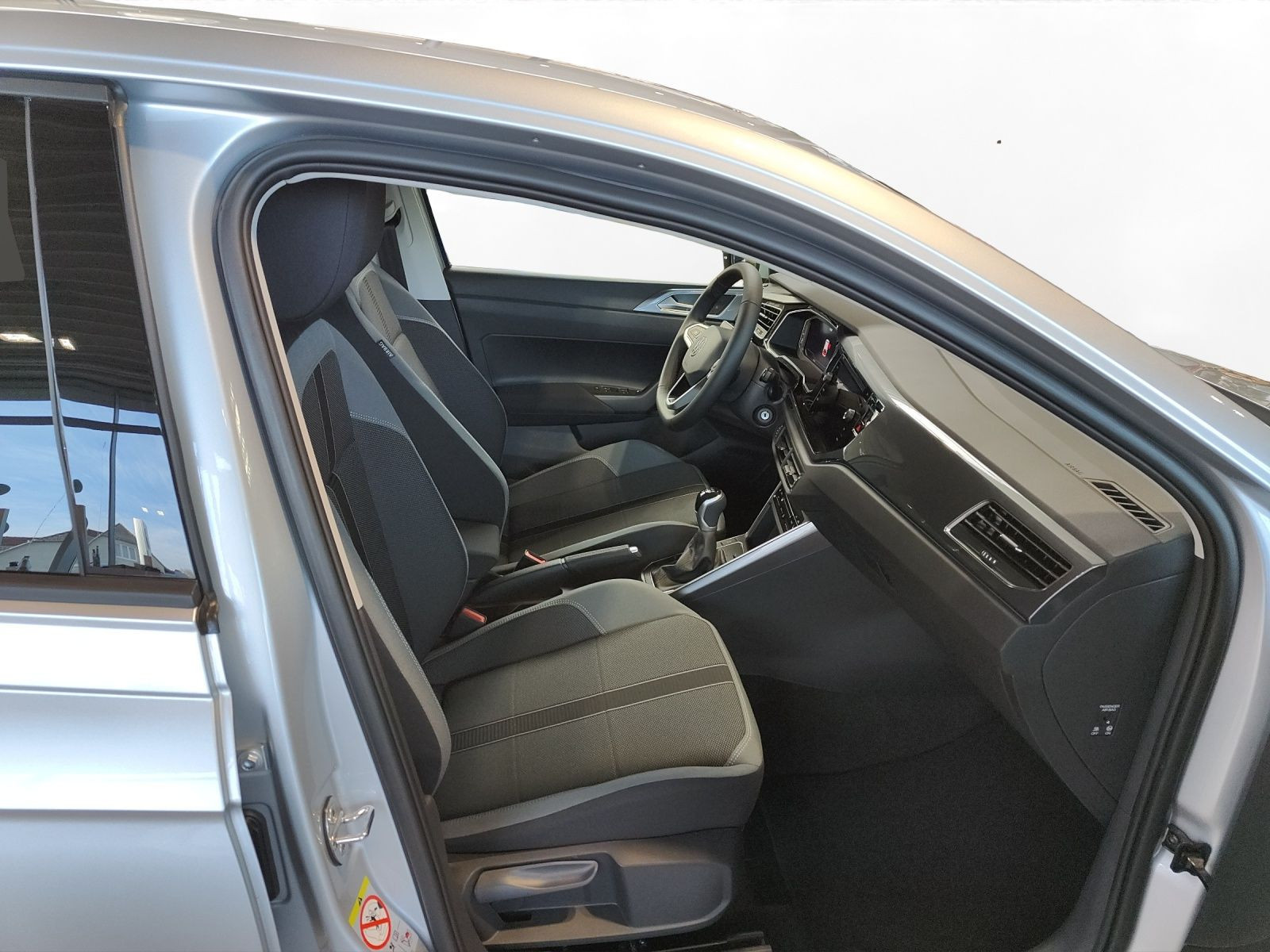 Volkswagen - Polo_13