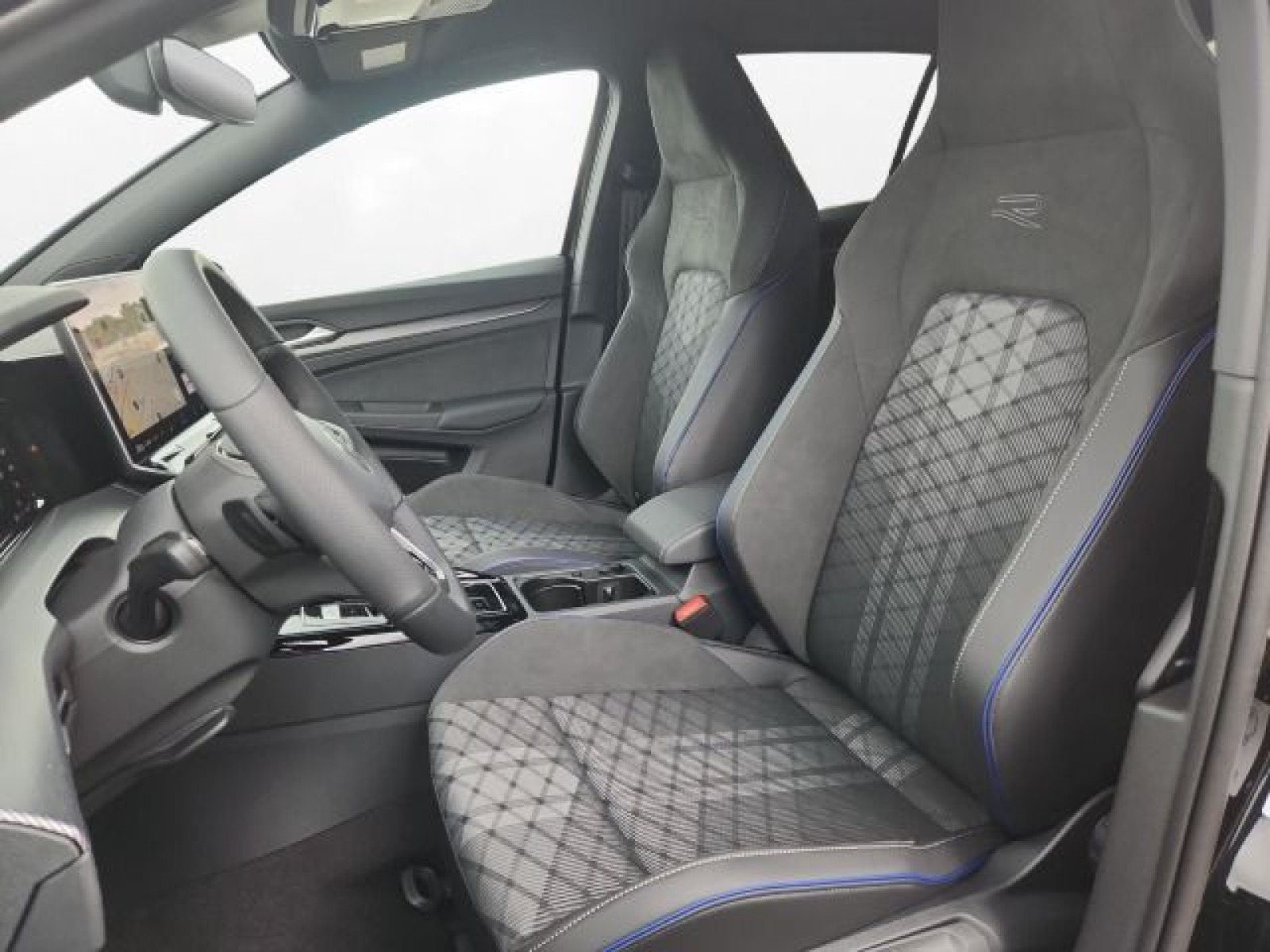 Volkswagen - Golf_10