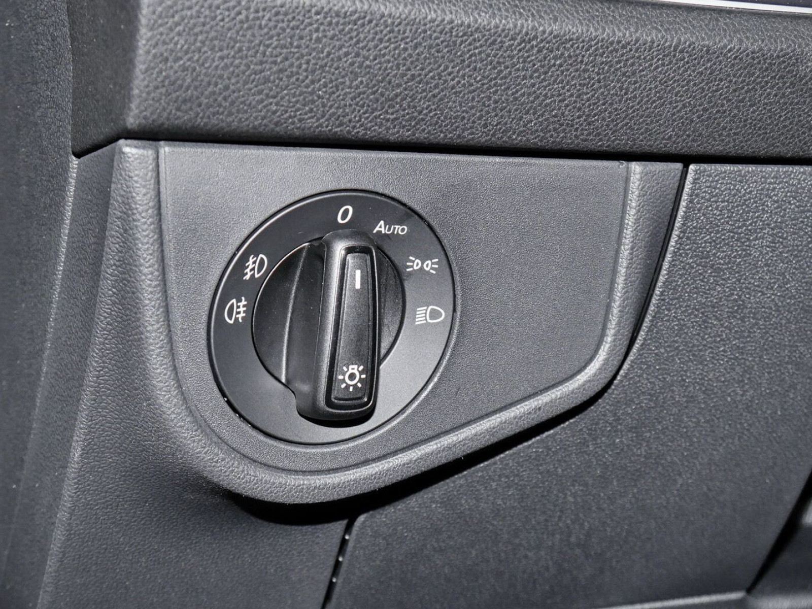 Volkswagen - Polo_10
