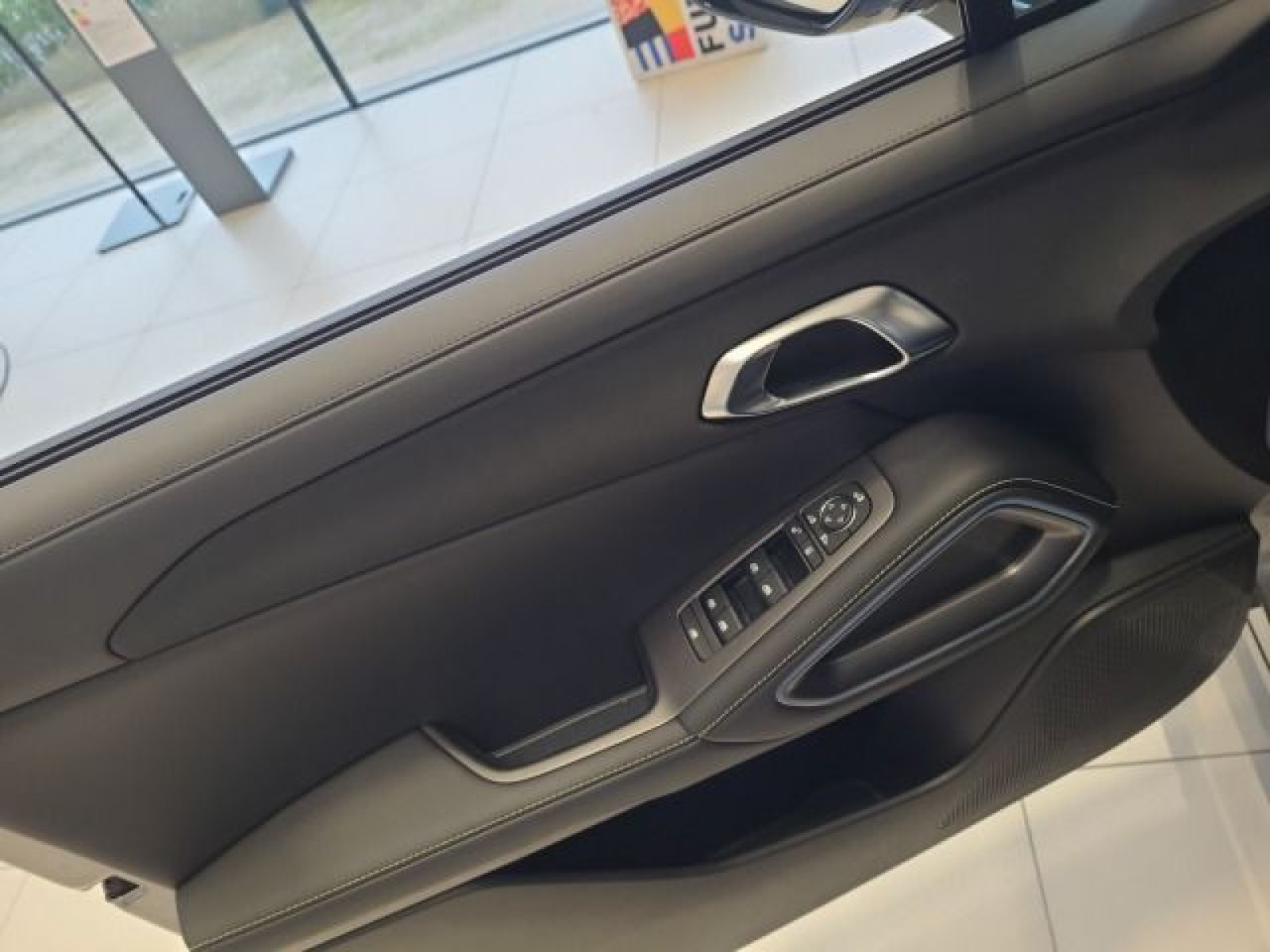 Fahrzeugbild_12