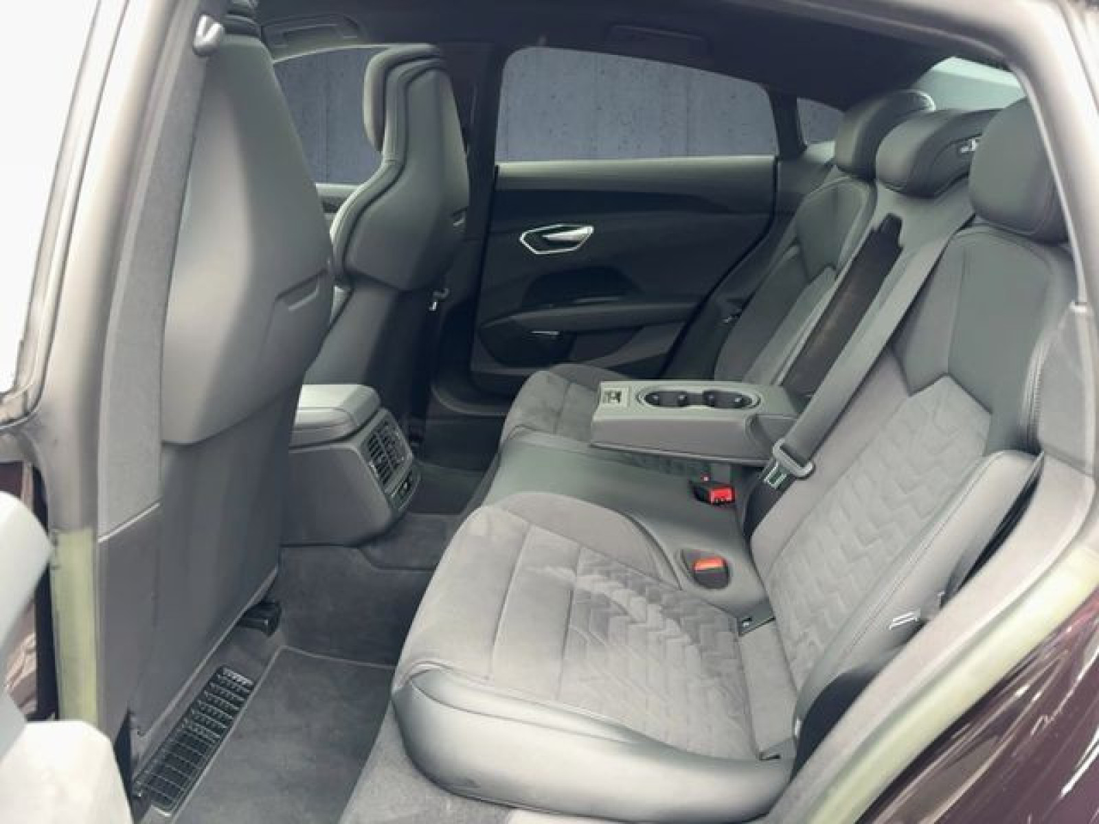 Audi - e-tron GT quattro_11