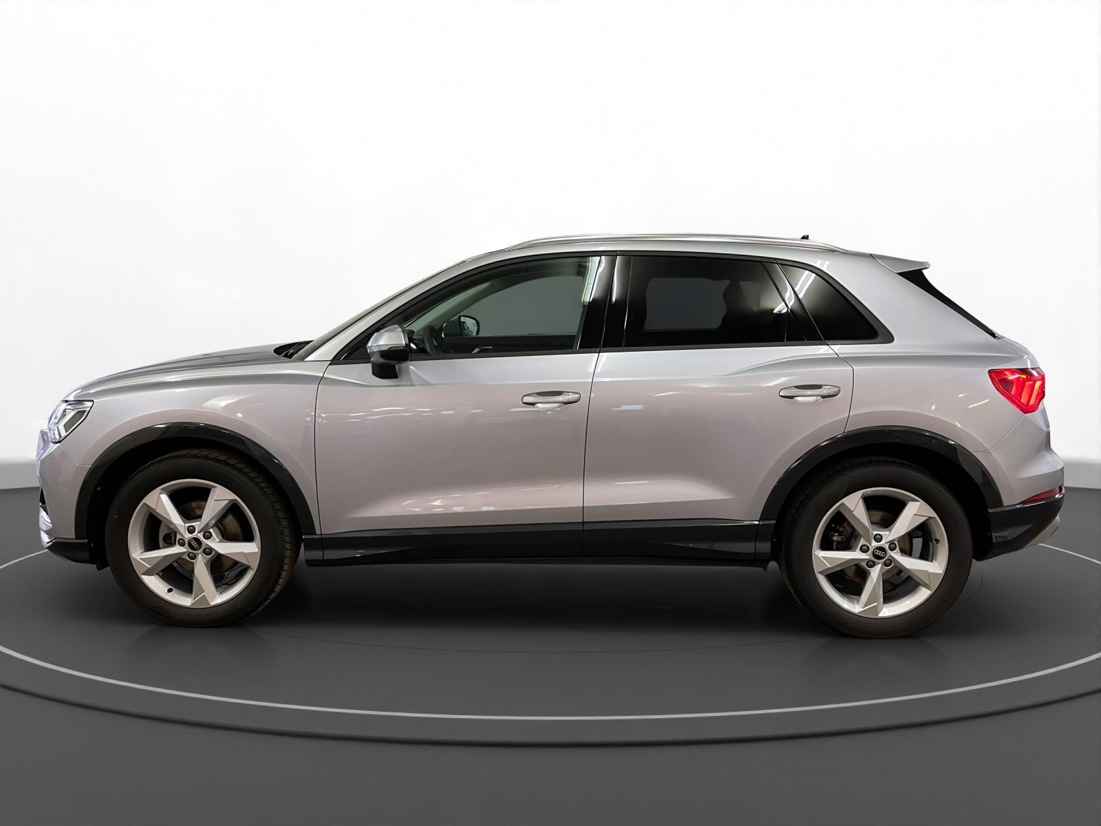 Audi - Q3_8 Audi - Q3_8