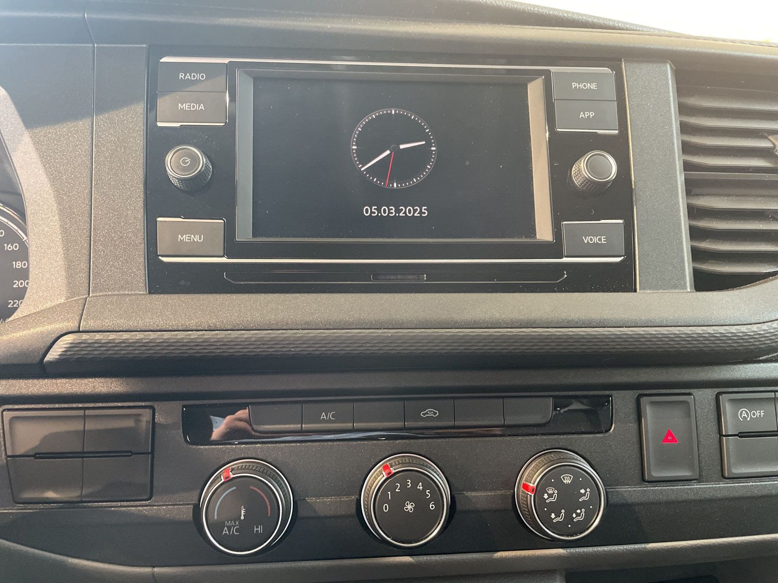 Volkswagen - T6.1 Transporter_14