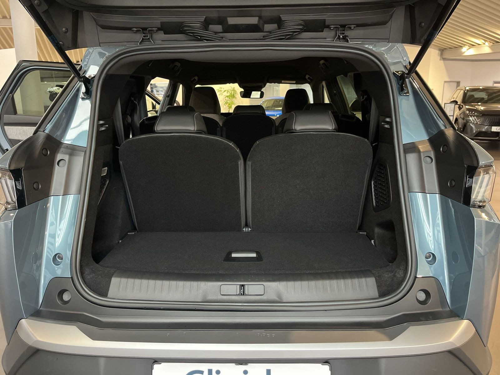 Peugeot - 5008_12