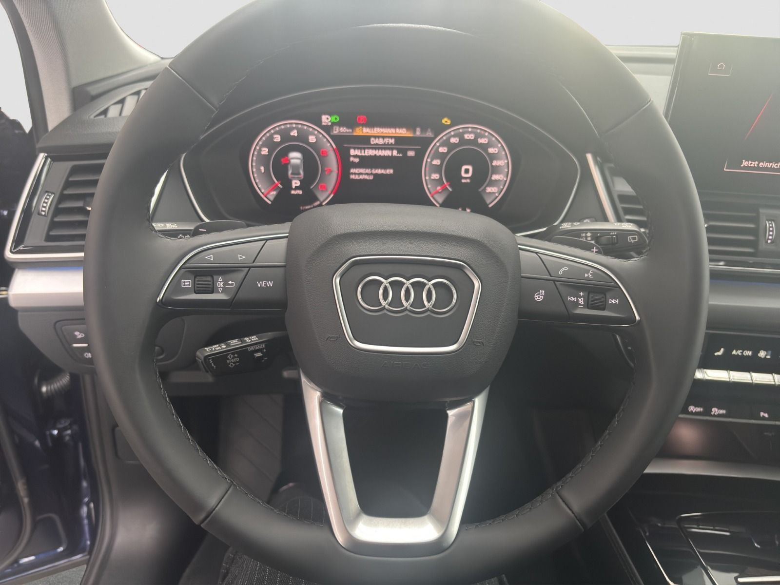 Audi - Q5_12