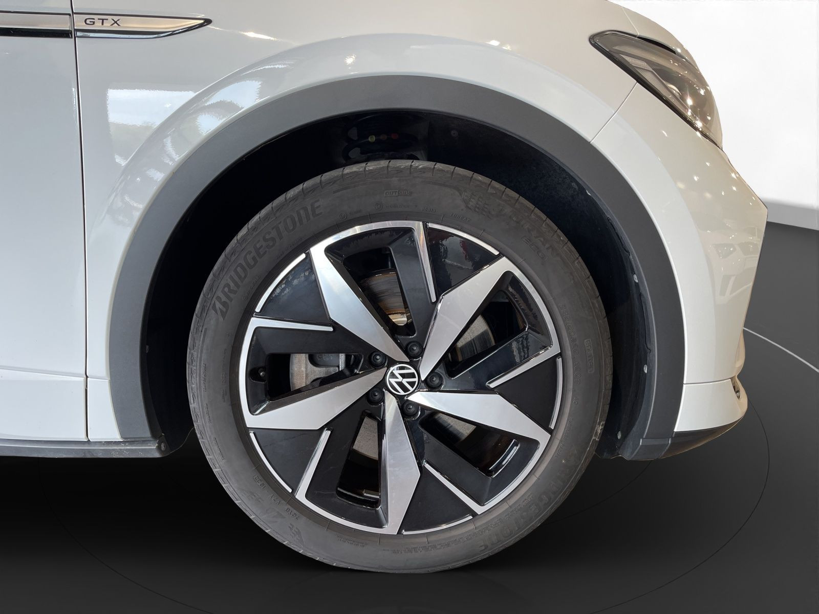 Volkswagen - ID.4_15