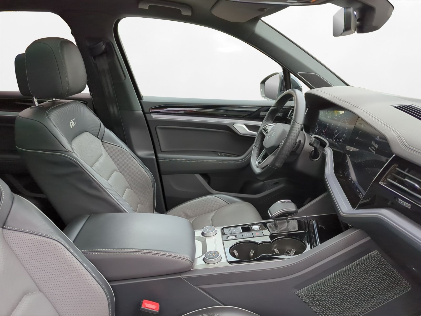 Volkswagen - Touareg_12